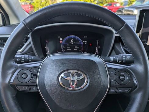 Used 2024 Toyota Corolla Cross XLE FWD image 30