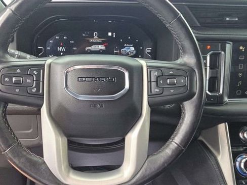 Used 2022 GMC Yukon XL Denali image 35