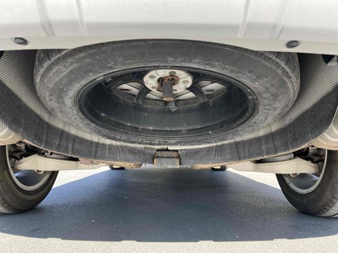 Used 2019 Land Rover Discovery HSE image 60