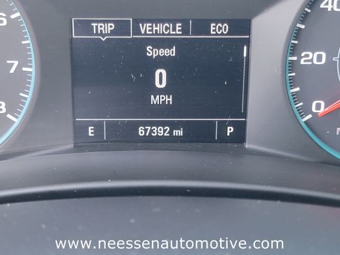 Used 2021 Chevrolet Equinox LS w/ LS Convenience Package image 23