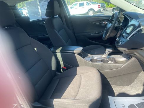 Certified 2024 Chevrolet Malibu LT image 10