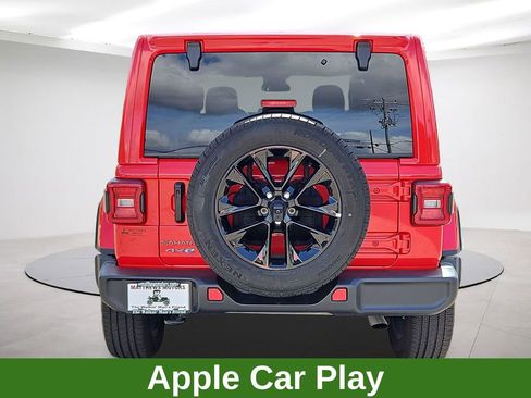 Used 2025 Jeep Wrangler Unlimited Sahara AWD/4WD image 6
