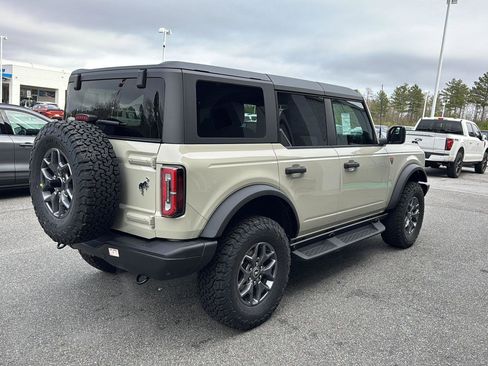 New 2025 Ford Bronco Badlands image 7