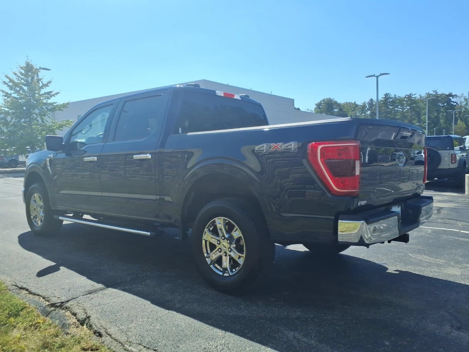 Used 2023 Ford F150 XLT w/ Equipment Group 302A High AWD/4WD image 7