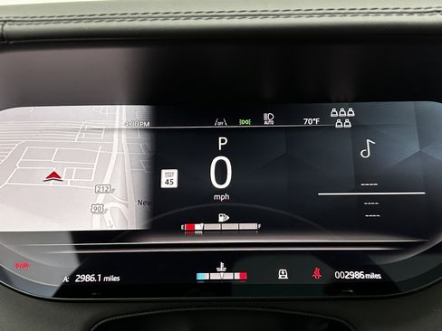 Used 2025 Land Rover Range Rover Long Wheelbase SE image 18