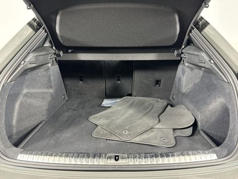 Used 2025 Audi Q3 2.0T Premium image 33