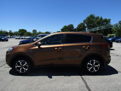 Used 2020 Kia Sportage LX w/ LX Popular Package AWD/4WD image 4