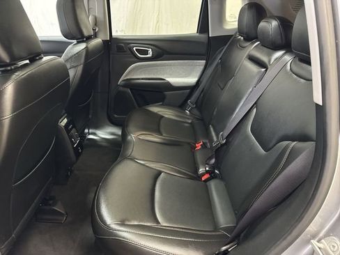 Used 2022 Jeep Compass Latitude w/ Sun and Sound Group image 13