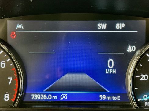 Used 2021 Ford Explorer XLT w/ Equipment Group 202A AWD/4WD image 19
