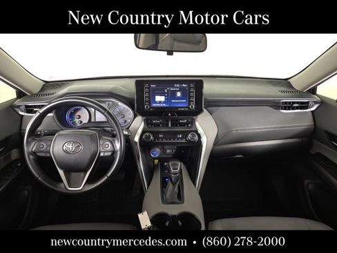 Used 2021 Toyota Venza LE AWD/4WD image 16