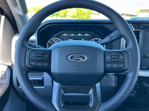 New 2026 Ford F250 XL w/ XL Driver Assist Package RWD image 27