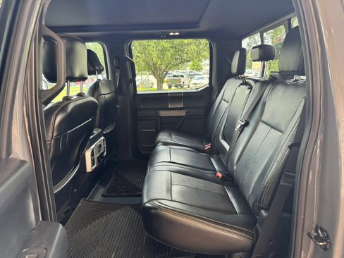 Used 2018 Ford F150 Lariat w/ Equipment Group 502A Luxury AWD/4WD image 18