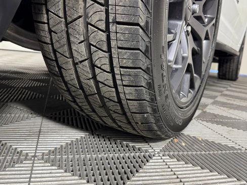 New 2025 Jeep Grand Cherokee L Summit w/ Obsidian Package image 12