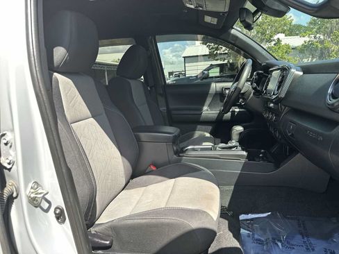 Used 2021 Toyota Tacoma TRD Off-Road RWD image 19