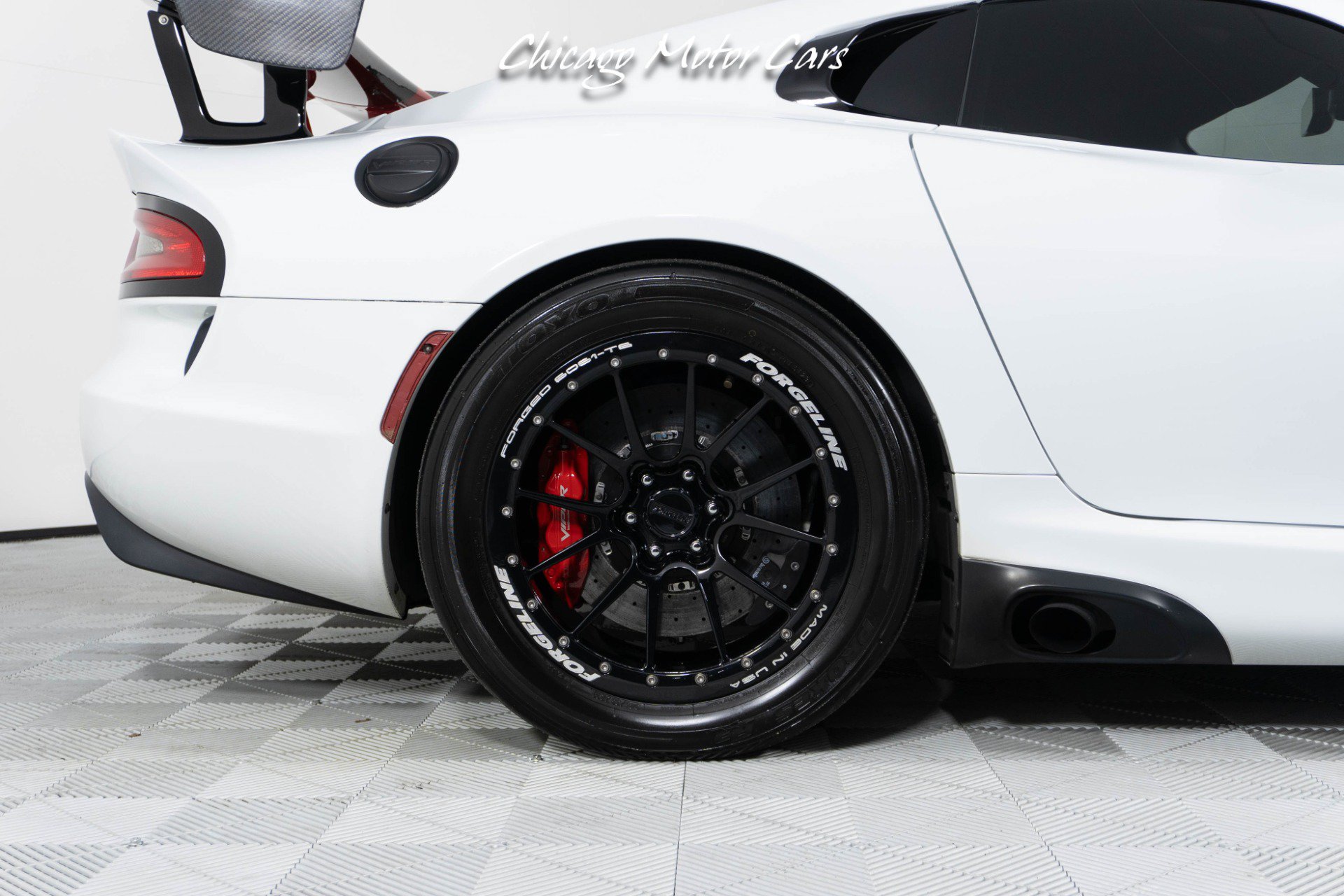 Used 2016 Dodge Viper ACR RWD image 15