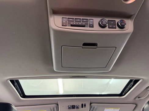 Used 2012 Nissan Armada Platinum image 23