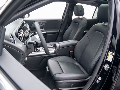 New 2026 Mercedes-Benz GLA 250 4MATIC image 17