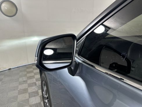Used 2020 Toyota Highlander XLE FWD image 10
