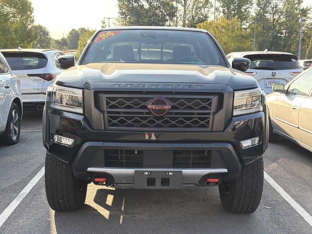 Used 2024 Nissan Frontier PRO-4X w/ Technology Package AWD/4WD image 2