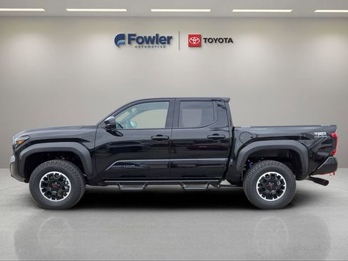 New 2026 Toyota Tacoma TRD Off-Road AWD/4WD image 4