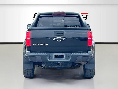 Used 2019 Chevrolet Colorado ZR2 w/ ZR2 Midnight Special Edition AWD/4WD image 6