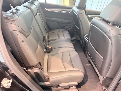 Used 2024 Cadillac XT6 Luxury w/ LPO, Floor Liner Package AWD/4WD image 23
