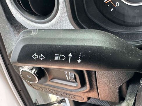 Used 2025 Jeep Wrangler Unlimited Sport AWD/4WD image 21