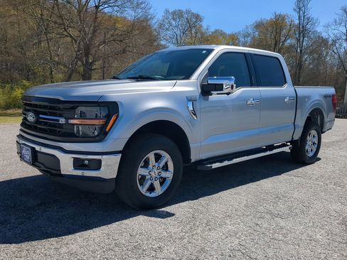 Certified 2024 Ford F150 XLT w/ Equipment Group 302A MID image 6