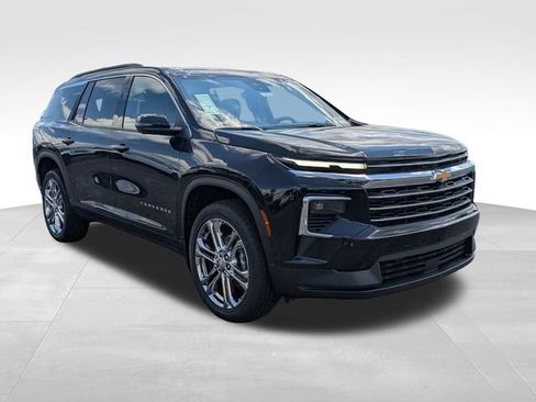 New 2027 Chevrolet Traverse LT w/ Driver Confidence Package FWD image 1