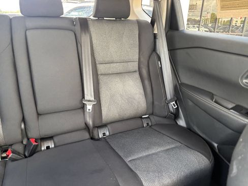 Used 2026 Nissan Rogue SV FWD image 38