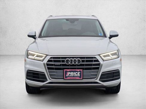 Used 2019 Audi Q5 2.0T Premium Plus w/ Premium Plus Package AWD/4WD image 2