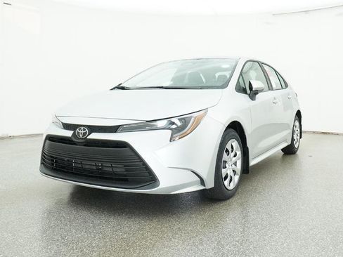 New 2026 Toyota Corolla LE image 4