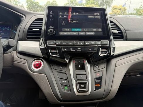 Used 2019 Honda Odyssey EX image 17