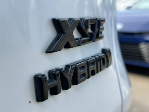 Certified 2023 Toyota RAV4 XSE AWD/4WD image 9