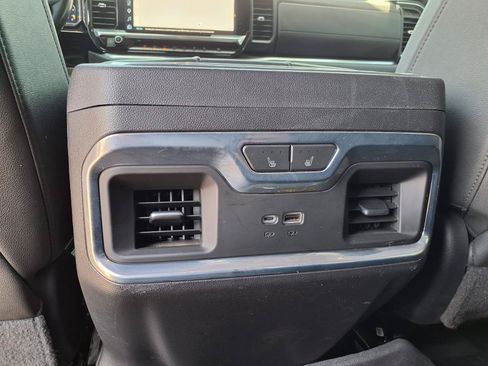 Used 2022 Chevrolet Silverado 1500 LTZ w/ Technology Package AWD/4WD image 17