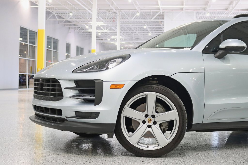 Used 2020 Porsche Macan S AWD/4WD image 2