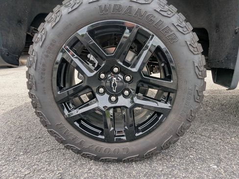 Used 2026 Chevrolet Silverado 1500 LT Trail Boss w/ Protection Package AWD/4WD image 12