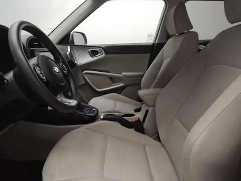 Used 2020 Kia Soul LX image 17