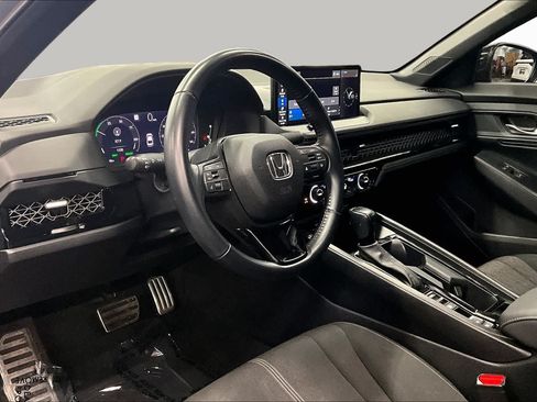 Used 2023 Honda Accord Sport image 17