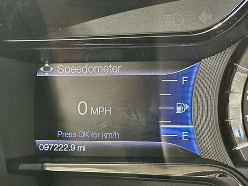 Used 2016 Lincoln MKS AWD image 15