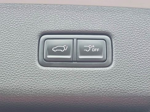 Used 2025 Kia Carnival EX FWD image 41
