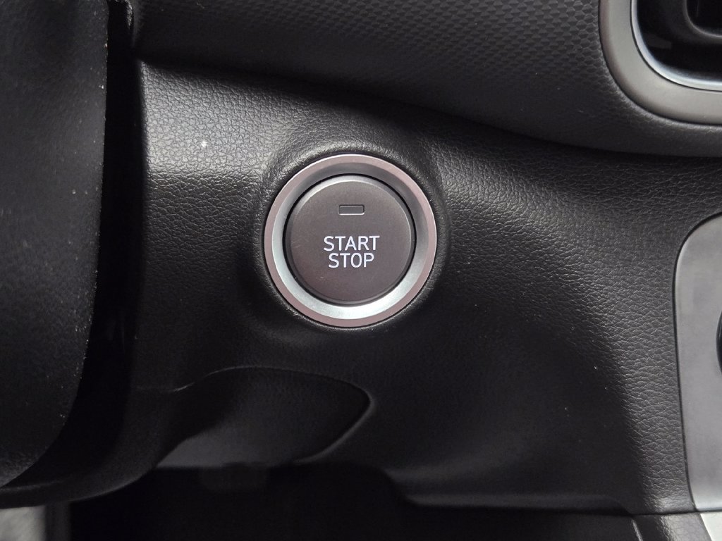 Used 2023 Hyundai Kona SEL FWD image 23