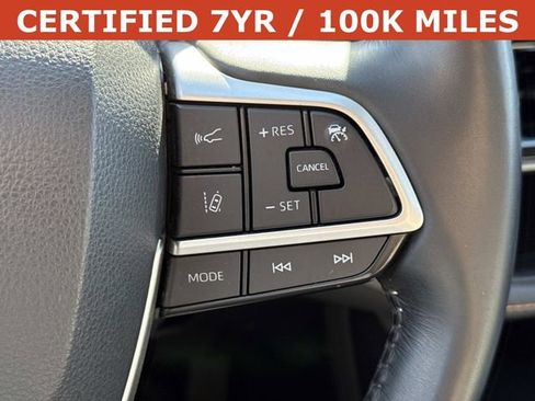 Used 2023 Toyota Highlander Bronze Edition AWD/4WD image 24