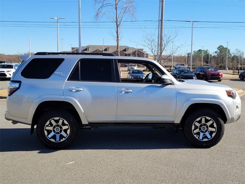 Used 2021 Toyota 4Runner TRD Off-Road image 2