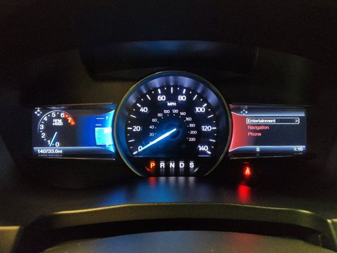 Used 2016 Ford Explorer Limited AWD/4WD image 23