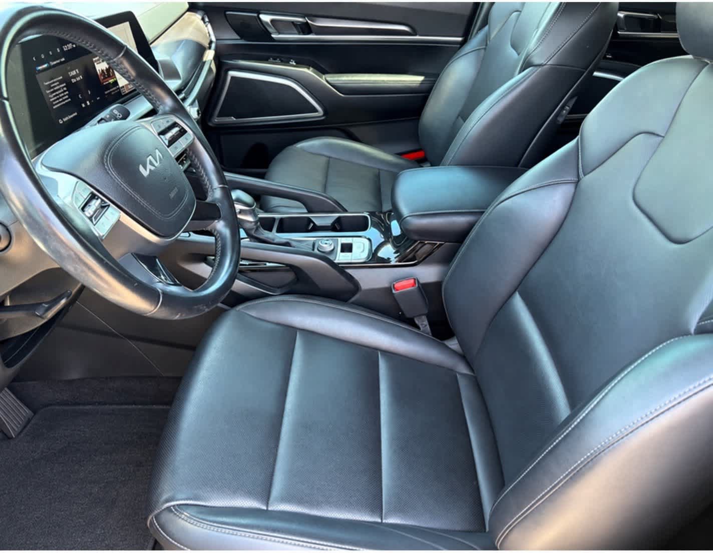 Used 2023 Kia Telluride S FWD image 15