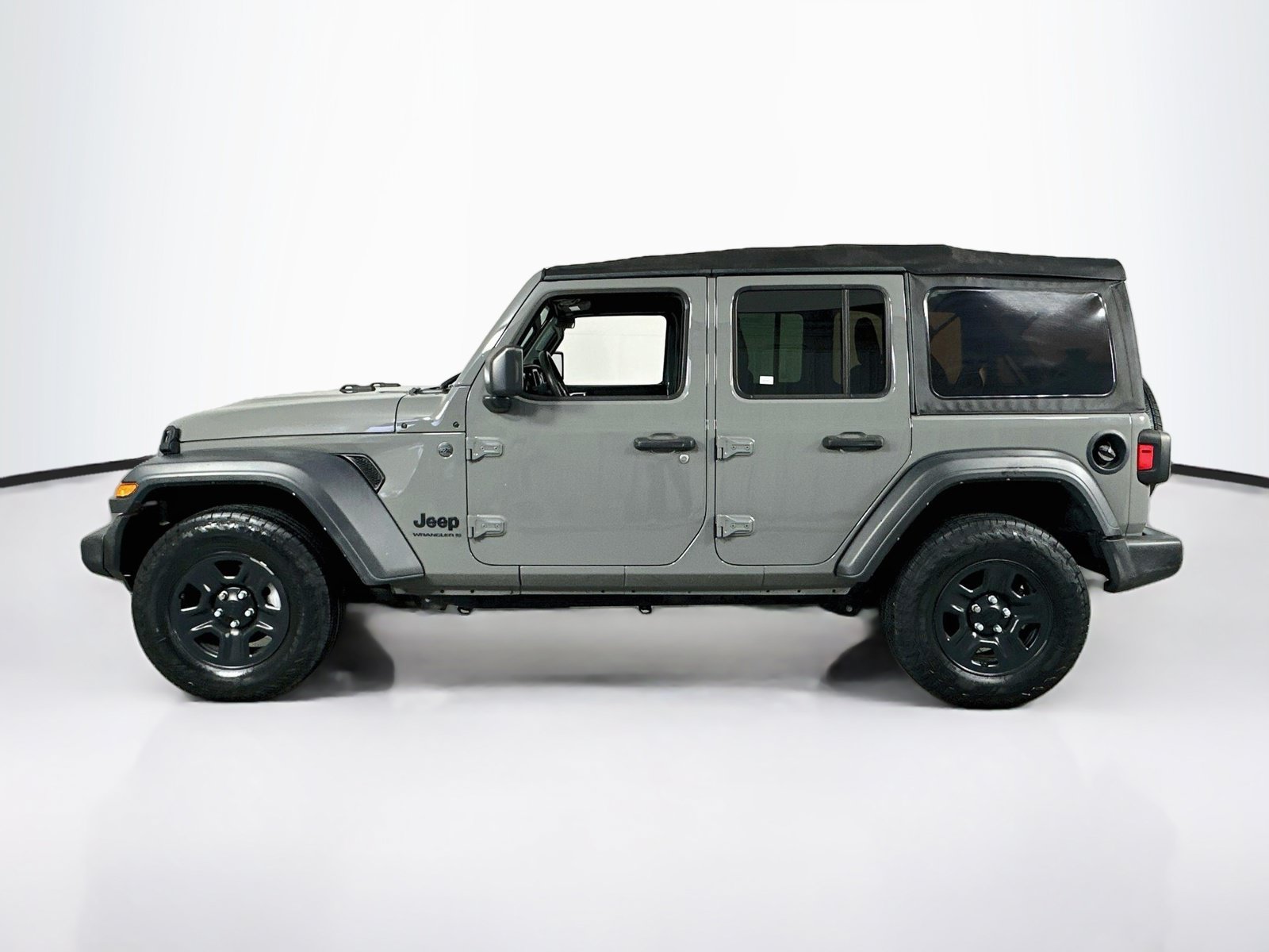 Used 2023 Jeep Wrangler Unlimited Sport AWD/4WD image 8
