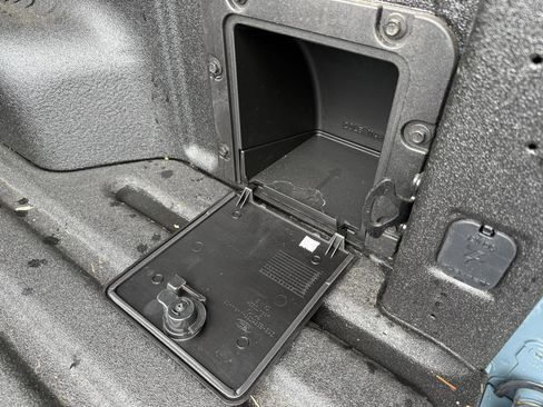 Used 2022 Ford Maverick Lariat w/ Lariat Luxury Package image 44