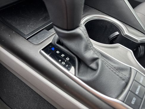 Used 2024 Toyota Camry LE w/ Convenience Package FWD image 19