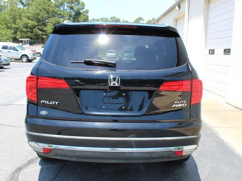 Used 2018 Honda Pilot Elite image 16